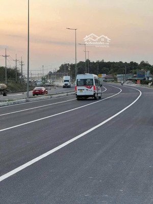 chính chủ cho thuê đất mặt tiền đường trường chinh, nhơn trạch, dt: 500m2, giá chỉ 20 triệu