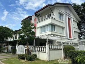 chính chủ "cần bán gấp" biệt thự liền kề - giá siêu tốt giá 5 tỷ liên hệ 