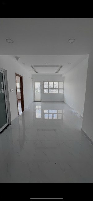 cc cần cho thuê căn hộ conic bouleard 2pn 2toilet nộ thất mới