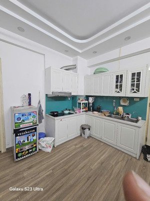 bán căn 2 ngủ, 1vs sổ đỏ, tại chung cư bmm xa la, hà đông, giá bán 3. xx tỷ. lh 