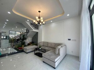 bán nhà 3 tầng đẹp đường số 20 kđt hà quang 2, nha trang gần công viên, giá bán 8.5 tỷ