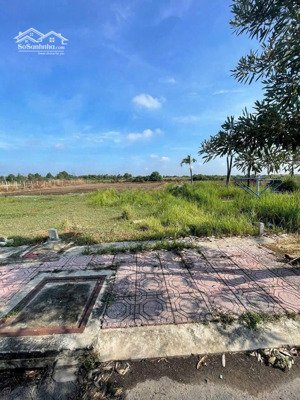 ngộp vốn cần bán gấp đất mtđ nguyễn thị lắng, ấp chợ, củ chi, gần trường mầm non, 120m2 shr