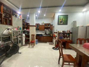 định cư bán gấp nhà phan văn sửu 387m2, 6 tầng, 80 tỷ. đảm bảo mua là lời