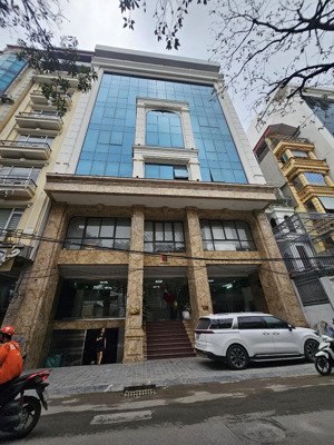 mặt phố đẹp nhất lê đại hành tòa nhà 250m - 9t thích hợp ngân hàng, showroom, thẩm mỹ viện ...