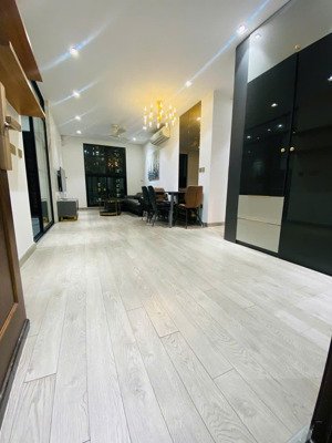 bán căn hộ chung cư an sinh diện tích 96,5m², thiết kế 2 phòng ngủ, sổ đỏ chính chủ, giá bán 5,3 tỷ