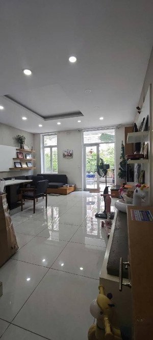 bán nhà mặt tiền kd đường 10m. 4tầng 90m2(5x18m) chỉ 11,5 tỷ 4pn 4wc pk - bếp sổ hồng hoàn công