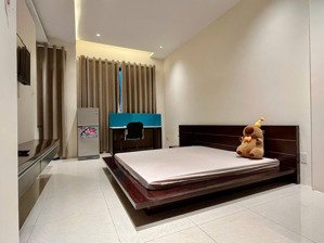 phòng cho sinh viên rmit rộng rãi, có ban công, an ninh