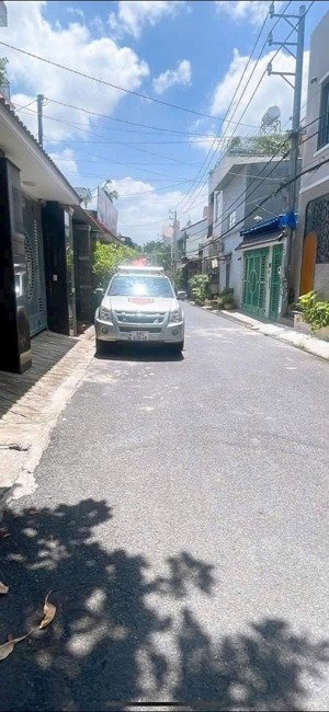 chủ gửi cho thuê nhà 1 lầu 1 trệt ngay khu cư xá b5 kp2 tân hiệp (dt: 6m * 20m)