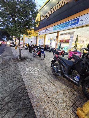 mt lê văn khương, thới an, q12, đoạn ngã 3 nguyễn ảnh thủ, ngang 20m, dòng tiền 100tr/tháng