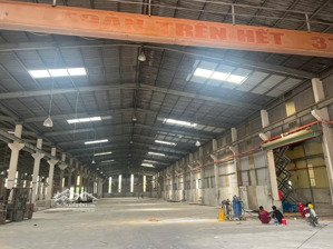 cho thuê xưởng kcn sóng thần 3 - bình dương. cho thuê xưởng 9000m2 có sẵn cẩu trục 5 tấn