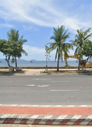 chỉ 1 căn duy nhất chào bán nhà 3 tầng cực đẹp, view biển nguyễn tất thành