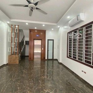 bán nhà mặt phố 21 tỷ, dt 45m2, mt 4.6m, 7 tầng thang máy kinh doanh, 4 ngủ, ao sen, hà đông