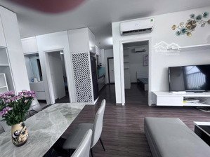 cần bán gấp căn hộ ở 18t the golden an khánh