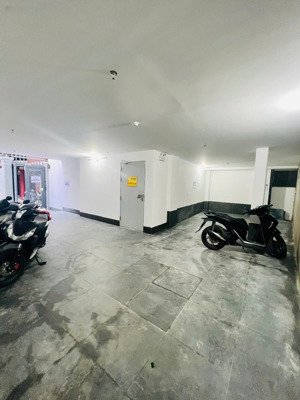 bán tòa căn hộ 28 phòng vị trí vàng trung tâm đống đa dòng tiền 140tr/tháng