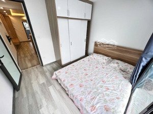 bán nhà đẹp 8/3 hai bà trưng đủ công năng tăng full nội thất ô tô đỗ chân cầu thang