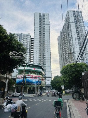 biệt thự sân vườn 8 x 22, 1 trệt 3 lầu, mt khu bình phú, gần metro bình phú, khu vip q6