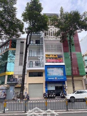 khan hiếm! tòa nhà 2 mt khánh hội - 8x18m - 5 tầng, thang máy - hdt 199 triệu - giá chỉ 49 tỷ!