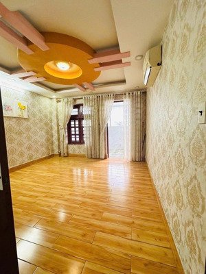 cho thuê nr 5pn, 4wc, 48m2 tại bìcho thuê nr 5pn, 4wc, 48m2 tại bình trị đông, 15 triệu giá ưu đãi!