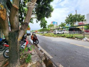 bán nhà phố ngọc trì - thạch bàn - long biên: nhà 2tầng - 3 ngủ, dt 110m2 - mt 4,2m. gía 9 tỷ tý