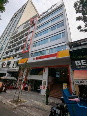 bán tòa nhà mặt tiền đường hoàng hoa thám, 8.6x26m, vuông vức 216m2 - hầm 7 tầng, 250 tr/th, 70 tỷ