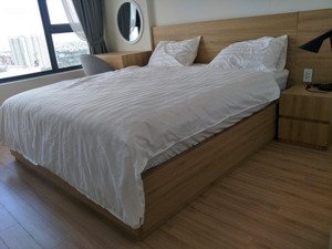 căn hộ new city 2 phòng ngủ 75 m2 cần bán - tầng cao có nội thất