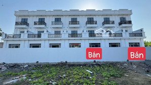 bán nhà 3 tầng phường hoàng lâm( lâm động cũ )nhà mới xây thiết kế cực đẹp chỉ việc xách vali về ở