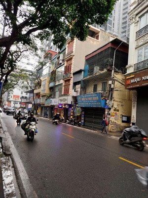 bán nhà mặt phố tại đường thụy khuê dt: 55m2, giá: 15.5 tỷ. tây hồ