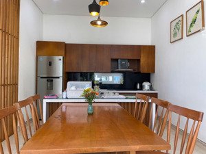bán biệt thự biển hồ tràm dt:197m2 có 102m2 thổ cư, lô góc 2 mặt tiền, cách biển hồ tràm 1km