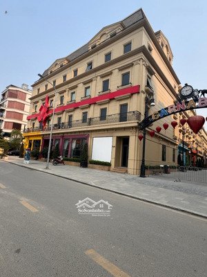 bán nhà mặt phố lô góc thanh xuân khu vip thanh xuân tiện 130m2 tiện ích nhập tràn giá đầu tư.