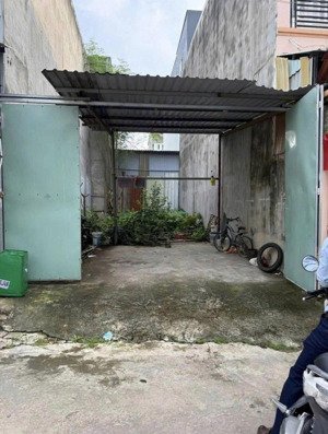 lô đất đẹp vuông vắn 60m2/2tỷ ngay đ.hoàng cầm sát dt743a, sr, full tc, khai thác đầu tư, cho thuê