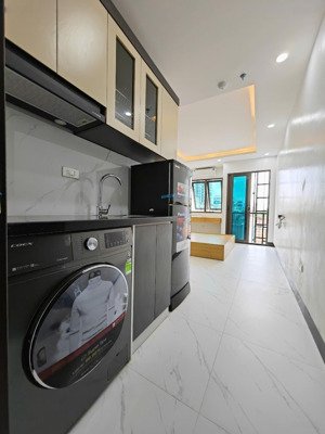 khai trương ccmn 28m2 full nội thất xịn sò, ban công thoáng. máy giặt riêng tại khương hạ