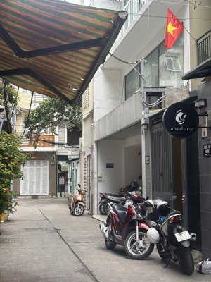 bán nhà hxh 5m thảm nhựa thẳng 489 huỳnh văn bánh, q. phú nhuận