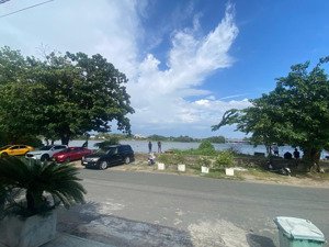bán đất mặt tiền view sông sài gòn ngay mt đường số 10, thủ đức. gần nhà hàng bên sông, dt 220m2