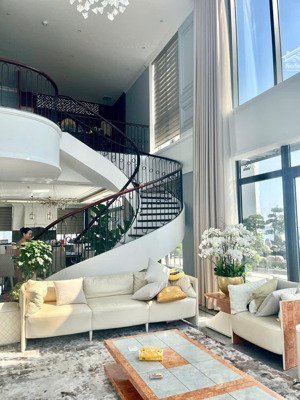 căn hiếm! bán ch duplex 3 ngủ đủ đồ - 120m2 golden land, trục hoa hậu. giá 8,99tỷ. lh 