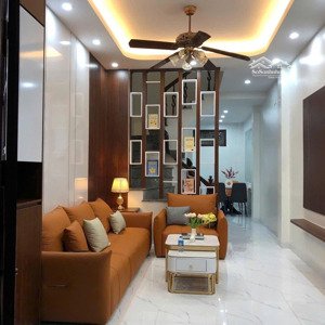 bán nhà 2 mặt tiền 8.6 tỷ, dt 42m2, mt 3.3m, 4 tầng, 4 ngủ, 50m ra mặt phố, ngõ 7 tô hiệu, hà đông