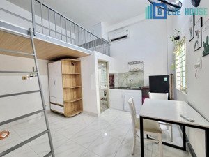duplex gác cao, cửa sổ trời thoáng mát, ngay vòng xoay lê đại hành, đại học bách khoa