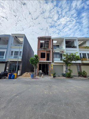 nhà full nội thất trong kdc an phú gần vòng xoay an phú