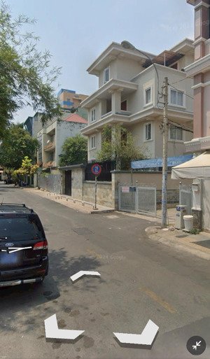 biệt thự tỉ phú -240m2 - p đa kao quận 1 - 12.8x19 - 4 tầng - 3mặt tiền - phong thuỷ tốt - 130t tl
