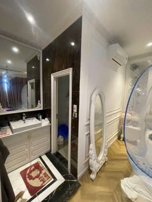 nhà rất đẹp. bán nhà lô góc đường lớn , 4 tầng thấy biển. bán cho khách hợp duyên.