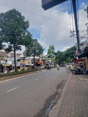 phước long b 82m2, ngang 5,2m. dt: 82m2 ngang 5.2m nhà 3 tầng hoàn công đủ