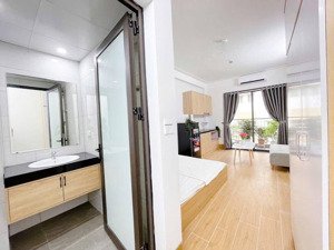 cho thuê chdv bancol tại sư vạn hạnh, q10, hcm