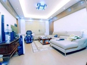 nhà đẹp ô chợ dừa, ngõ thông ô tô đậu cửa, 30m2, 5 tầng. 9.5 tỷ