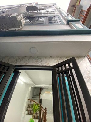 chính chủ gửi bán nhà huyền kỳ-gần chợ xốm-32m2- 5 tầng- ngõ to-gần ô tô-cho thuê-đầu tư tốt-4.7 tỷ