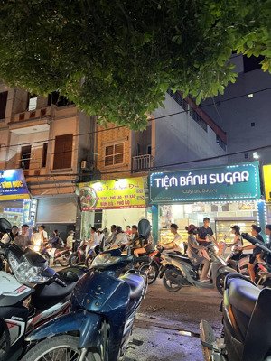 nhà phố kinh doanh 60m đường trâu quỳ đang cho thuê. giá 13,5 tỷ. lh: 