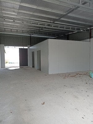 cho thuê nhà xưởng 1000m2 hóc môn