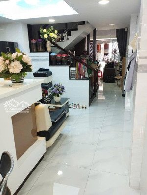chỉ duy nhất 1 căn đường nguyễn ảnh thủ, ôtô, 10m ra phố, dt: 76m2x4t, mt: 4m. giá chào 7.15 tỷ