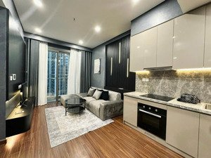 cơ hội cuối - mua căn 1pn + tòa m1 tầng trung, view đn full nội thất đẹp, 43m2 sẵn sổ - giá 3.22tỷ