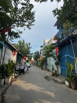 bán lô đất kp đông chiêu, tp dĩ an bd - 8 x 15m - 124m2 tách được 2 lô giá 4.2tỷ tl - hẻm 7m