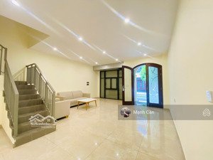 cho thuê căn villa liền kề 2pn3vs giá 8,8tr/1th, nội thất cơ bản, hoàn thiện 2/5 tầng - xem ngay !
