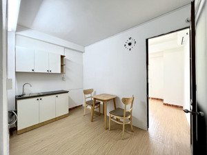 siêu rẻ!! cho thuê căn hộ 1pn 35m2 full nội thất cửa sổ 5ng3xe ngay đh hoa sen y khoa pnt quận 10